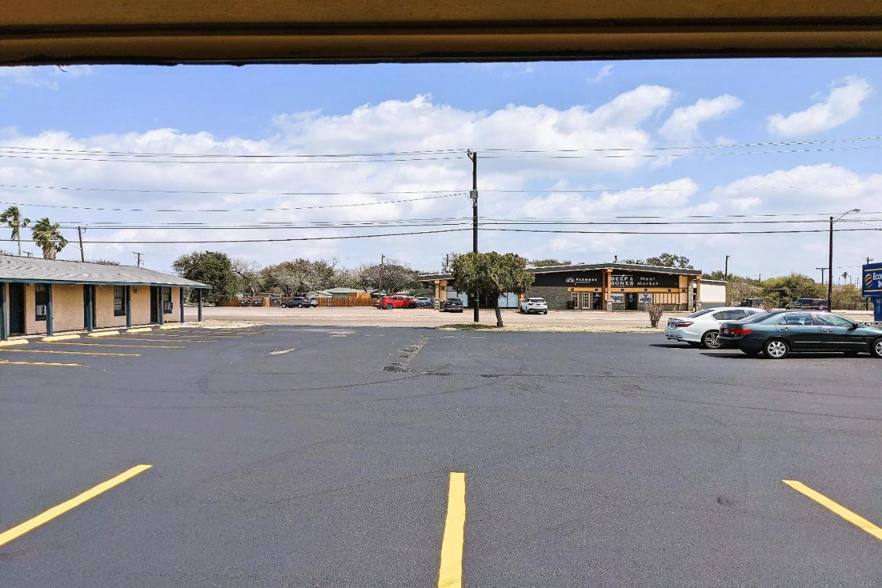 Economy Inn キングズビル エクステリア 写真