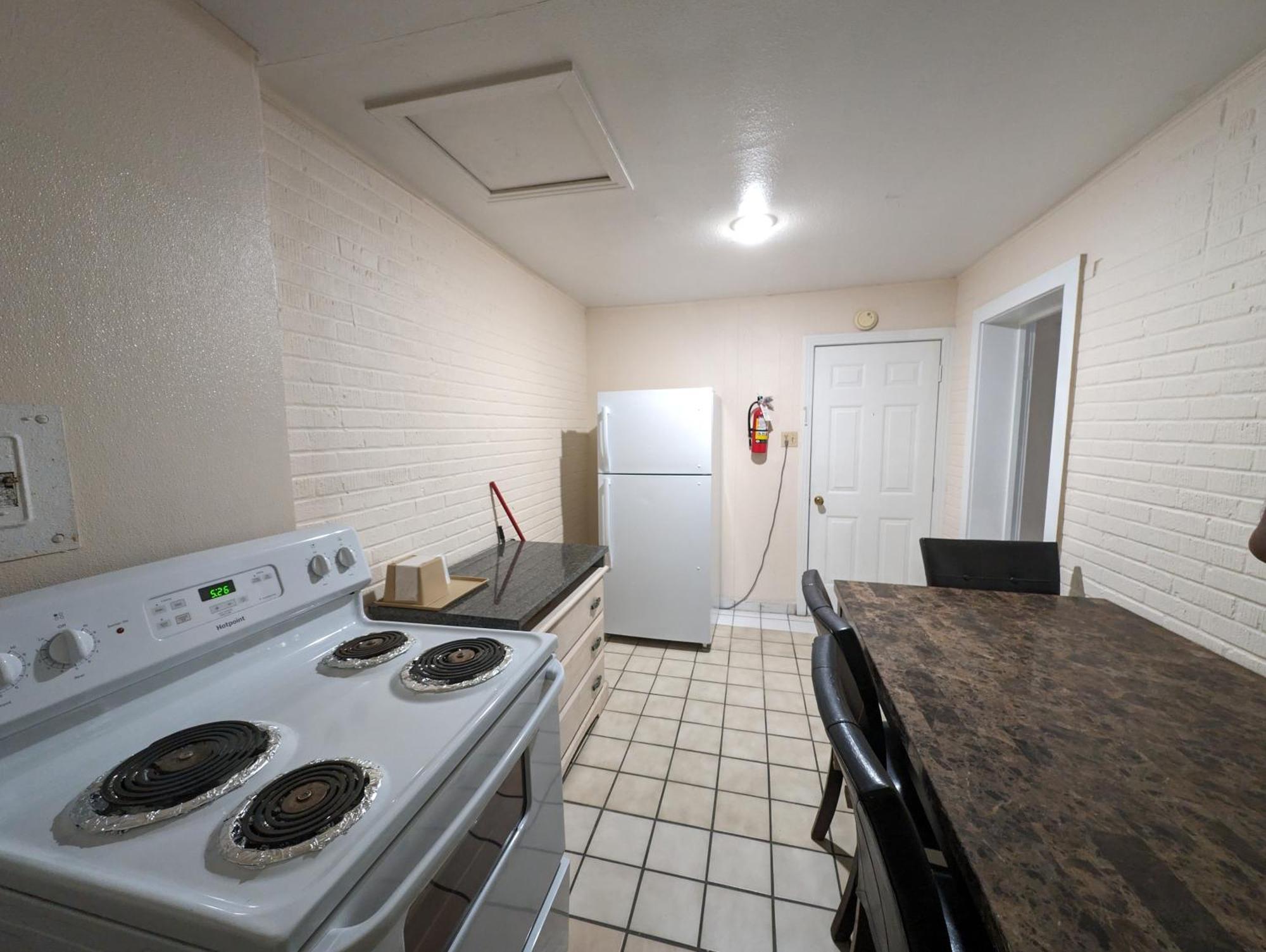 Economy Inn キングズビル エクステリア 写真